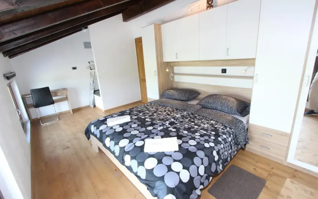Holiday House Cuvi