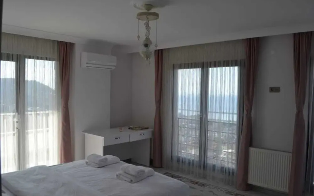 Shahin Golden Hotel
