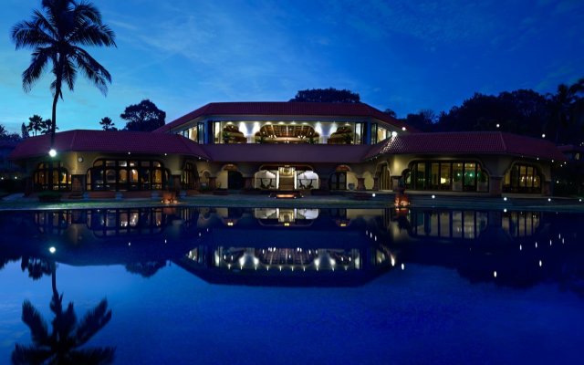 Отель Taj Fort Aguada Resort & Spa, Goa Индия, Кандолим - отзывы, цены и фото номеров - забронировать отель Taj Fort Aguada Resort & Spa, Goa онлайн вид на фасад