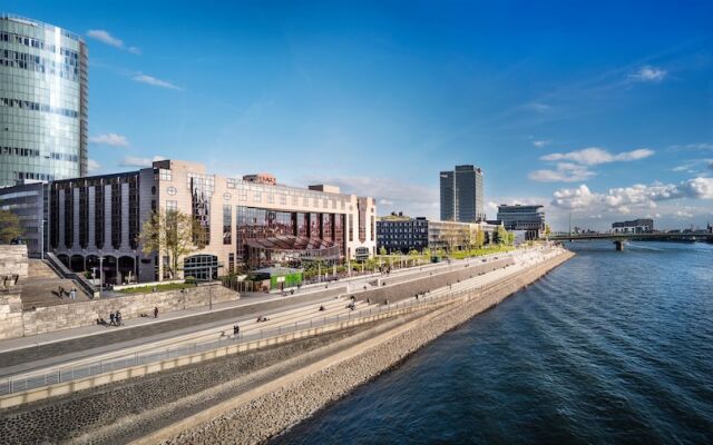 Отель Hyatt Regency Köln Германия, Кёльн - 1 отзыв об отеле, цены и фото номеров - забронировать отель Hyatt Regency Köln онлайн вид на фасад