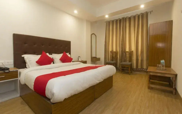 OYO 14341 Hotel Highland Vista