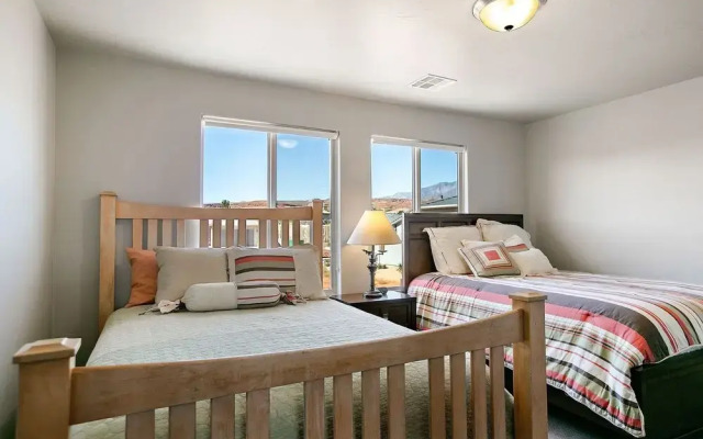 Great Escape 4 Bedroom Home