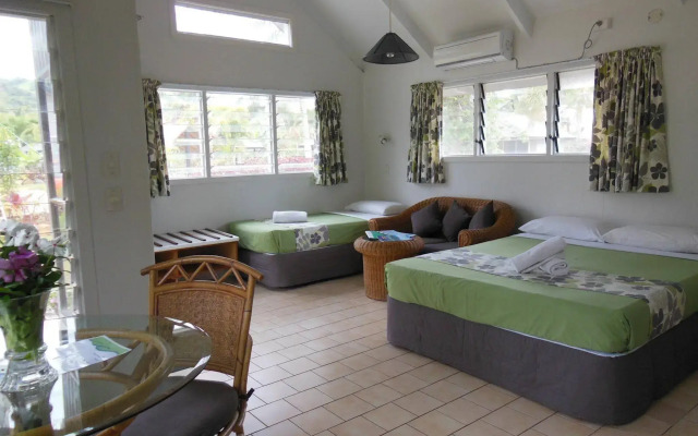 Lagoon Breeze Villas
