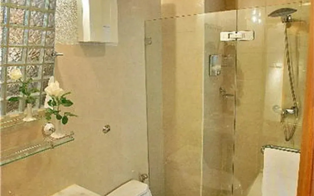Lotus Hotel