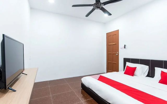 Weng Bee Guest House by OYO Rooms
