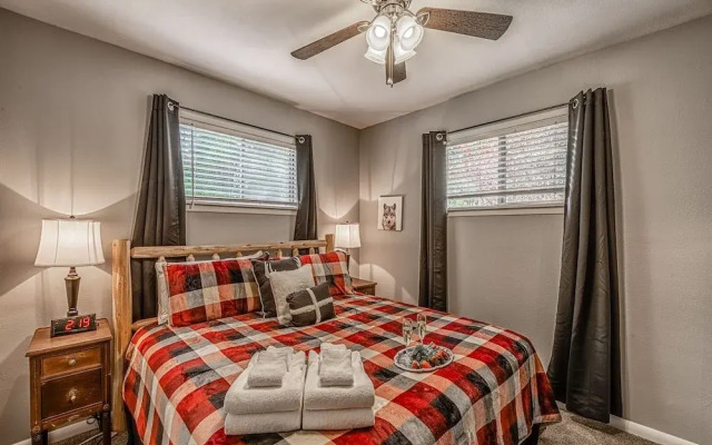 Texas Trio by Ruidoso Vacation Rentals