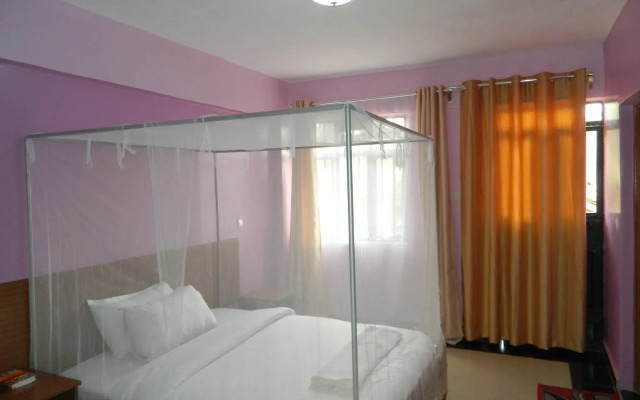 Chrysalis Guest House and Restaurant