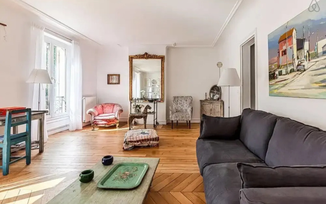 Fashion Photographer's Apartment in Le Marais-bastille
