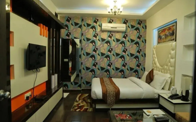The Mirage Palace