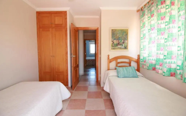 Oliva Holidays 3