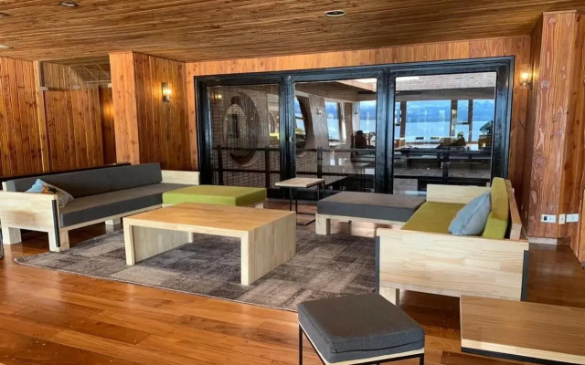 Hotel Ecomax