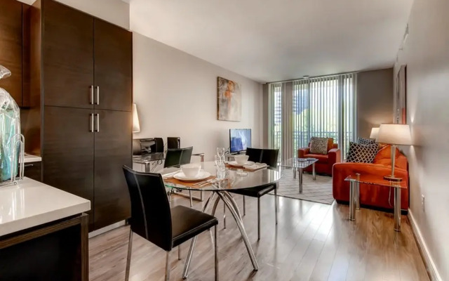 Global Luxury Suites at Stamford Center