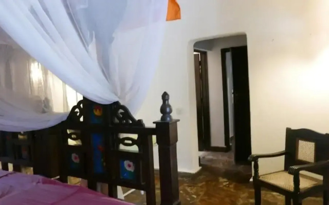 Maembe House