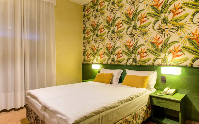 Hotel Caribe by Double Hospitality