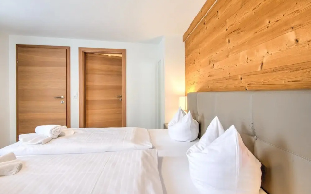 Ski-in/ski-out Brunner Apartment Top 2