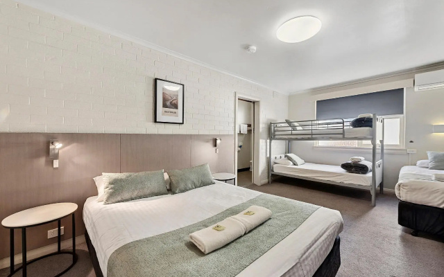 Batman Fawkner Inn