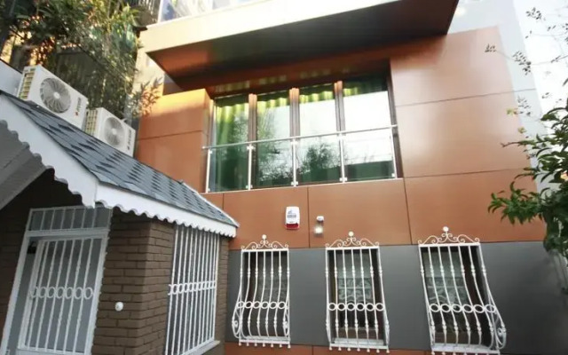 Villa Redstone