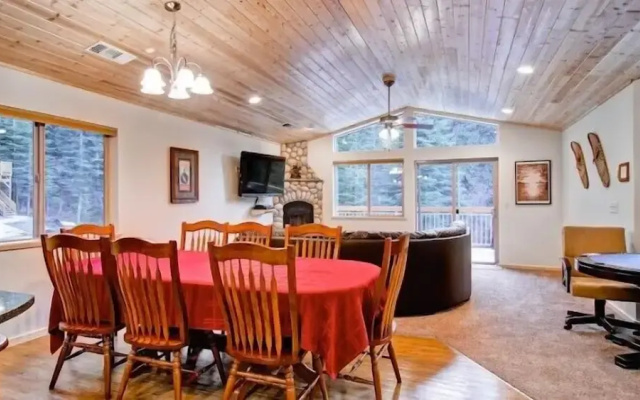 Scenic Wonder Explorer Retreat 3 Bedroom