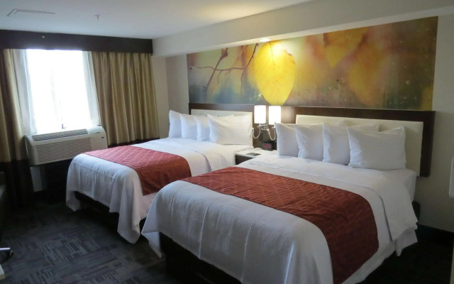 Holiday Inn Brookfield - ​​Milwaukee by IHG