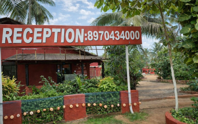 Manan's Beach Resort