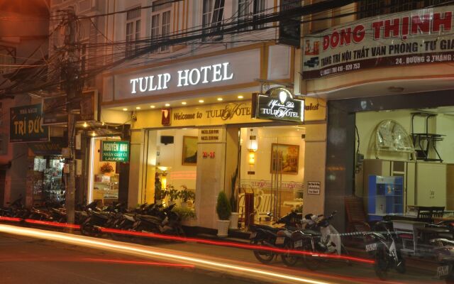 Tulip Hotel Da Lat Далат вид на фасад