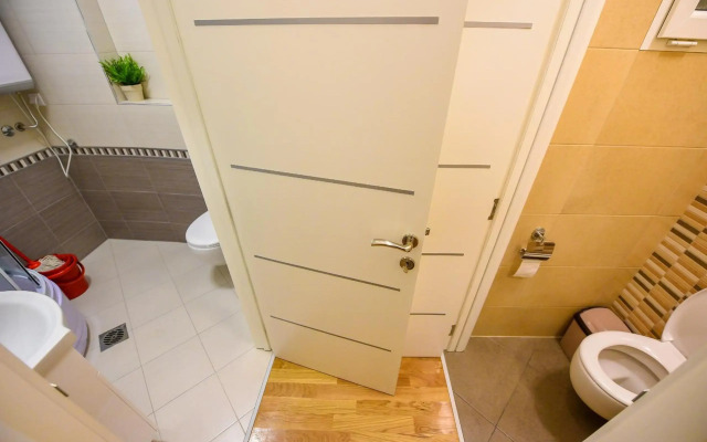 Apartment Sweet House Politika
