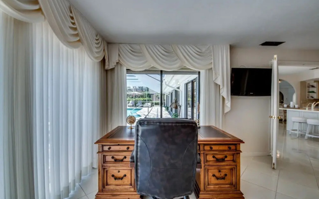 Grand Riverfront - Roelens Vacations