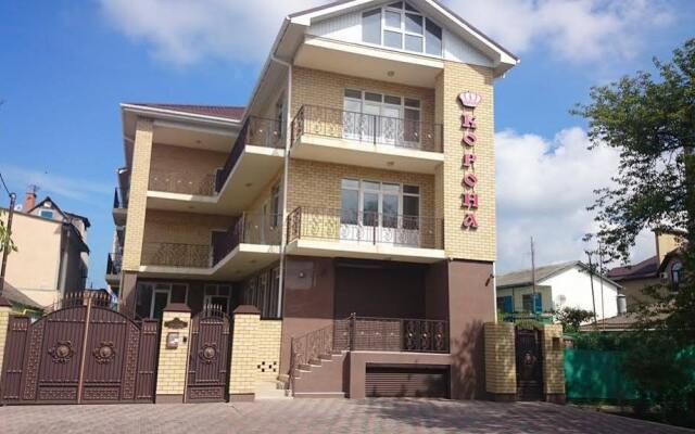 Гостиница Guest House Korona в Анапе 1 отзыв об отеле, цены и фото номеров - забронировать гостиницу Guest House Korona онлайн Анапа вид на фасад