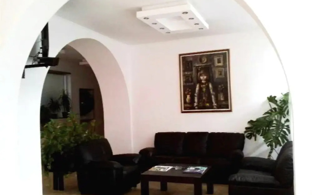 Hotel Leotar