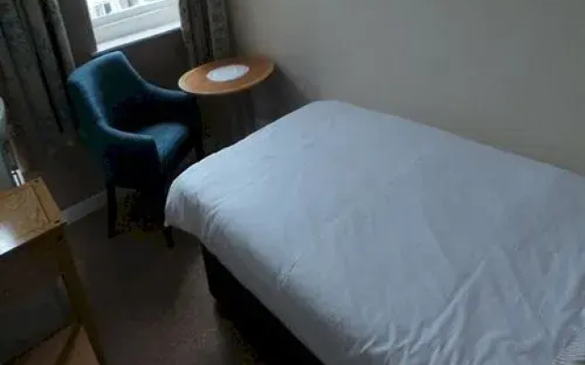 Sterling House Hotel