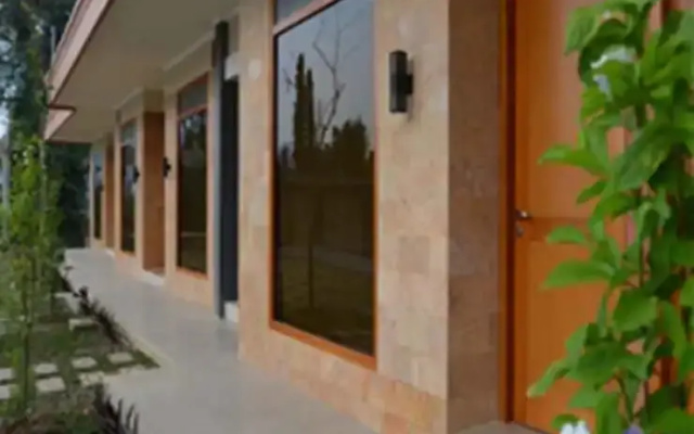 Arayanna Hotel & Resort