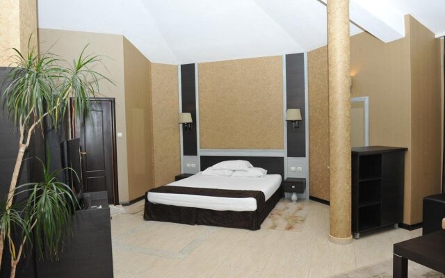 Family Hotel Edia Сандански комната для гостей