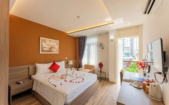 Moon Hotel Do Quang