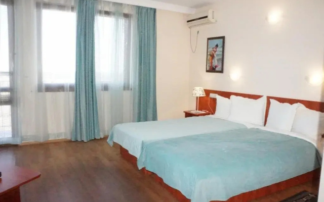 Guest House Golden Flake