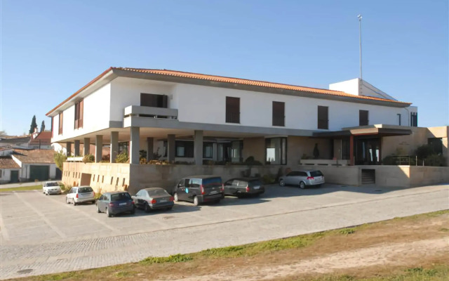 Lam Hotel Fortaleza de Almeida