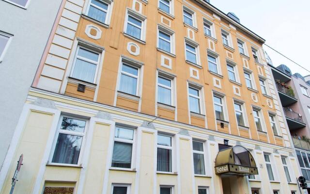 Отель & Apartments Klimt Австрия, Вена - 1 отзыв об отеле, цены и фото номеров - забронировать отель & Apartments Klimt онлайн вид на фасад