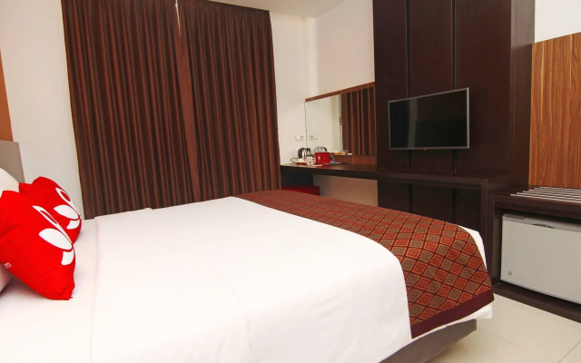 ZEN Premium Near Rumah Mode
