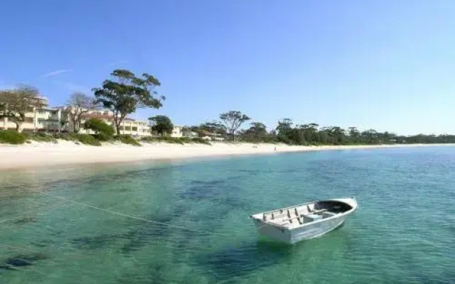 Zenith Unit 7 - Shoal Bay