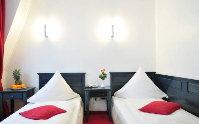 Отель Cerano City Hotel Köln am Dom Германия, Кёльн - 3 отзыва об отеле, цены и фото номеров - забронировать отель Cerano City Hotel Köln am Dom онлайн комната для гостей