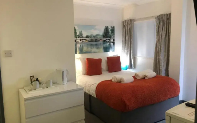 Ilex Guest House