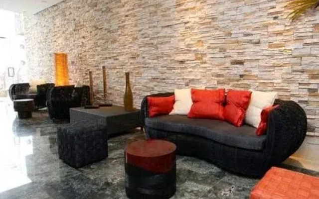 Serinity Amadores Apartments
