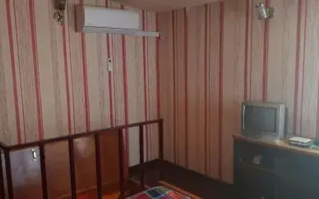 2 Santeli Turn Guest House