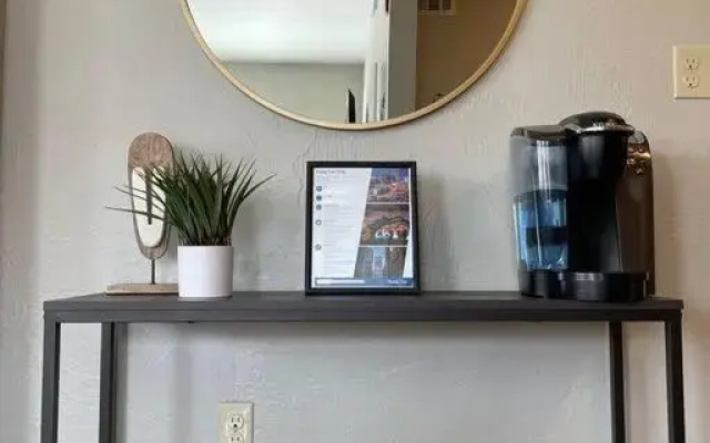 Boutique Apartment in Downtown