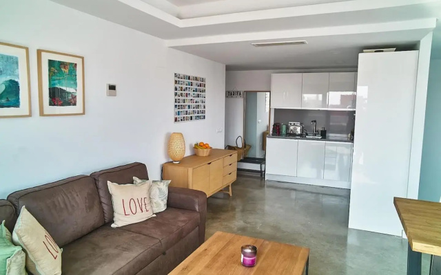 Fabulous Penthouse Downtown Tarifa, Maestro Apartments