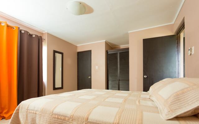 Апартаменты New Kingston CA Guest Apartment VI комната для гостей