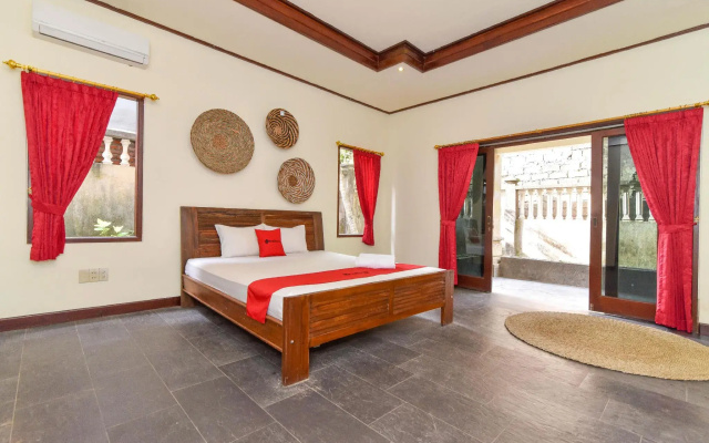 RedDoorz Plus near Seminyak Square