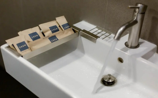 CREW Hotel