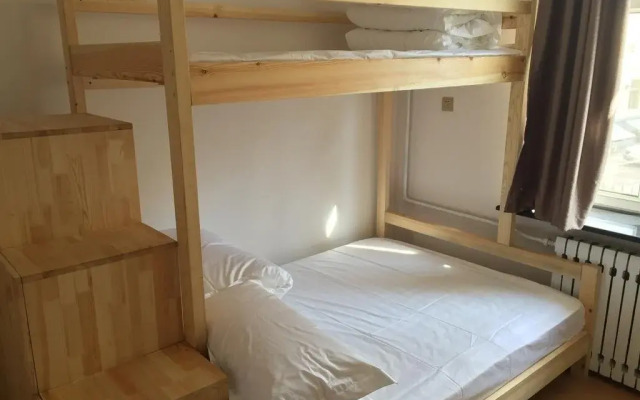 Xunlu Hostel