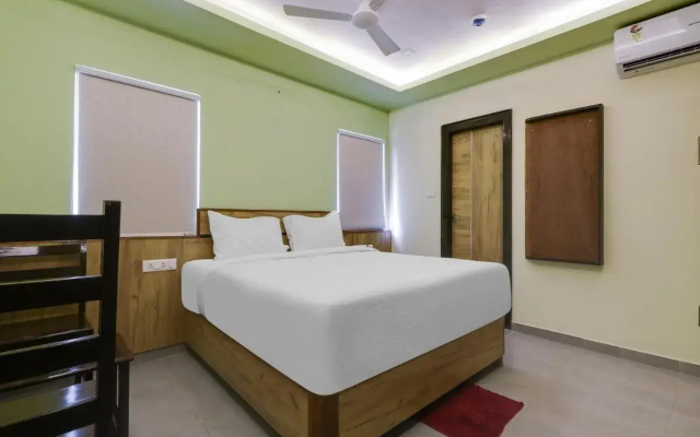 Townhouse OAK Hotel SVA