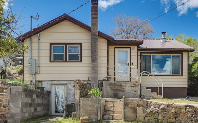 Mountain & Valley Views! Pet-friendly Pioche Home